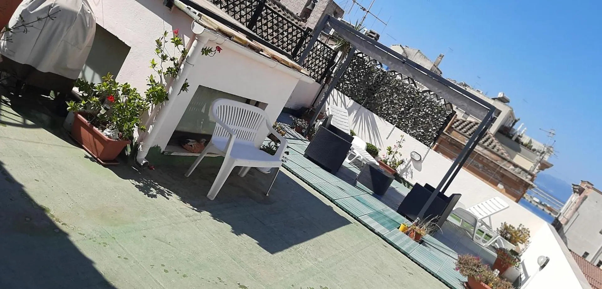 Rosa'S Apartment With Terrace Cagliari 0*,  Italy